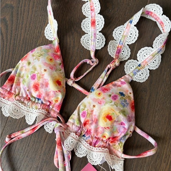 NWT Strawberry Milk Mob Buttersweet Samba Floral Lace Bikini Set Size Small - Picture 4 of 8